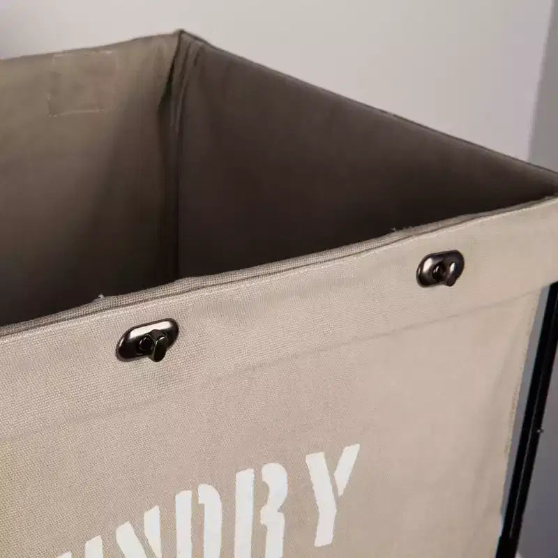 Panier à Linge sur Roues en Toile Militaire : Trieur de Vêtements Robuste Beige, Cadre en Fer Portable, Capacité de 32 Litres