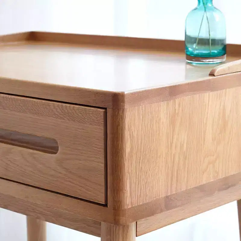 Coiffeuse moderne en bois avec tiroirs de rangement, étagères amovibles et bords surélevésDesign minimaliste pour salons