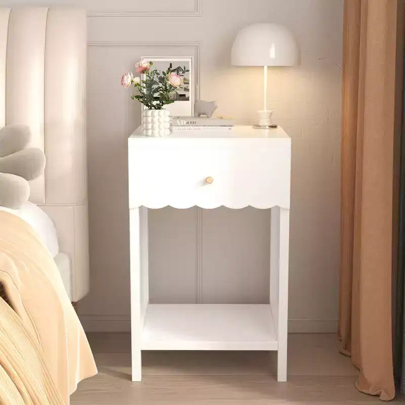 TUYOHW Scalloped Edge Nightstand with Drawer & Open Shelf,Compact Bedside Table,End Table for Bedroom,Kids' Room