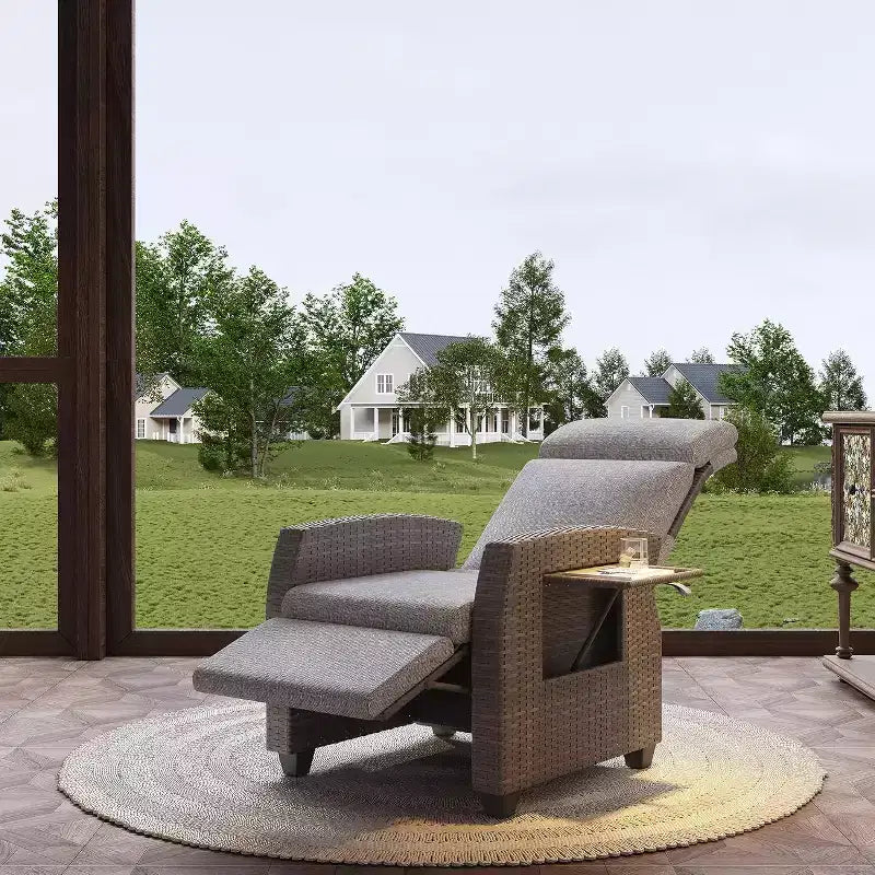 Chaise longue de patio, dossier et repose-pieds réglables en rotin synthétique résistant aux intempéries avec table escamotable et pompe à air