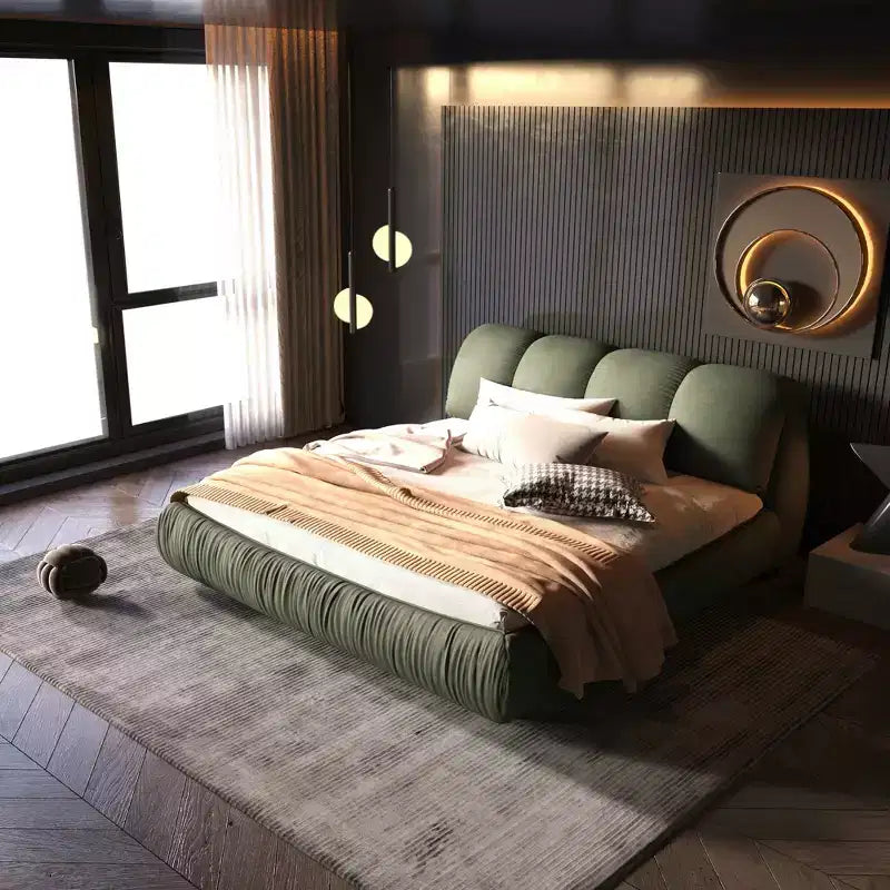 Lit plateforme King Size de luxe rembourré avec tête de lit capitonnée surdimensionnée et cadre en bois massif Vert