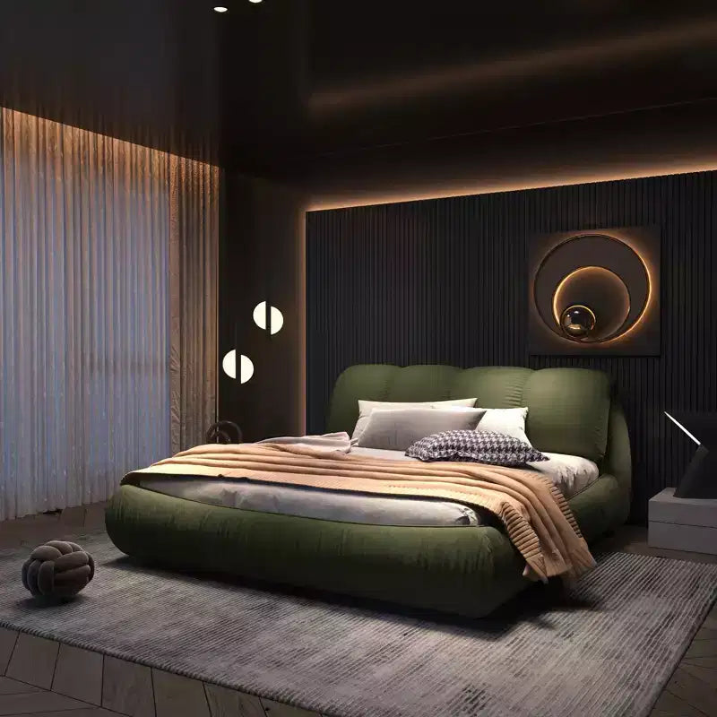 Lit plateforme King Size de luxe rembourré avec tête de lit capitonnée surdimensionnée et cadre en bois massif Vert