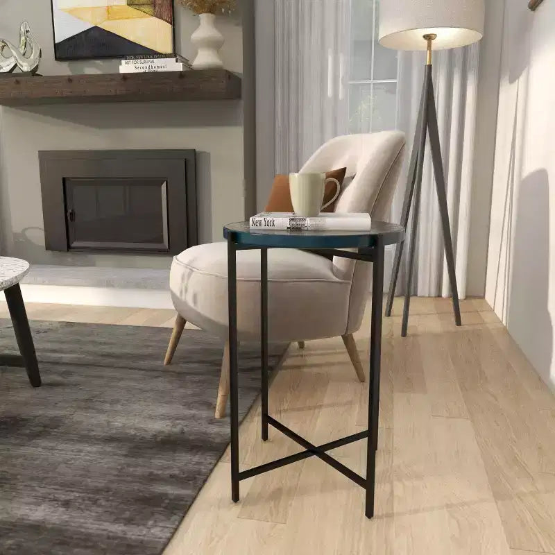 Table d'appoint en métal noir en forme de X avec plateau en verre texturé : design contemporain, aucun assemblage requis