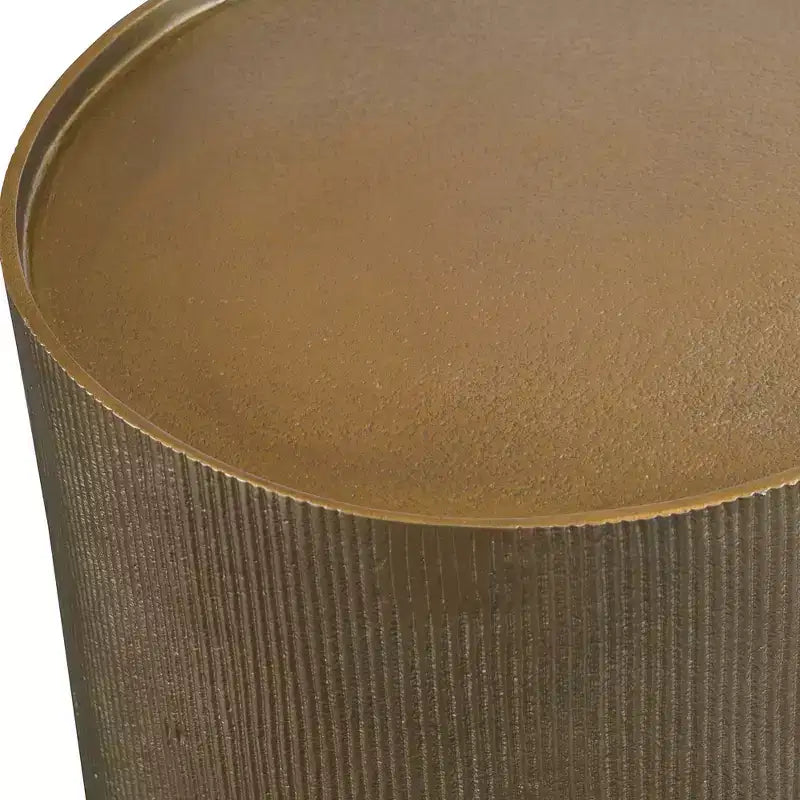 Table d'appoint ronde Glam en aluminium 12 po de large Or antique pour salon, chambre, chevet, entrée, bureau, salle de bain